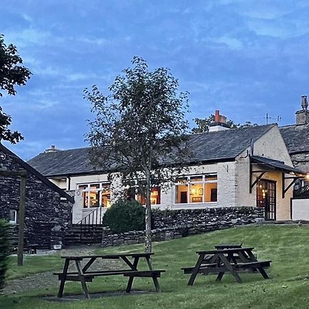 Cross Keys Inn Tebay  Exterior photo